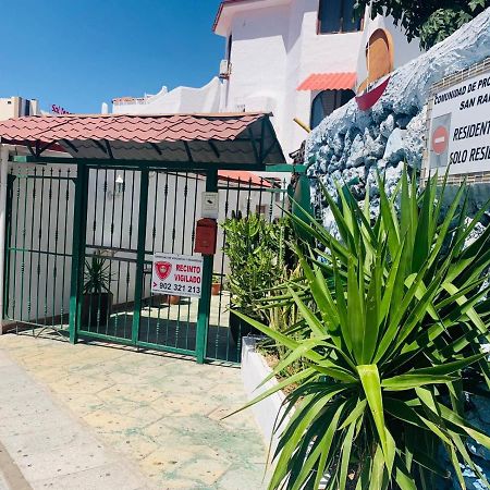 Triplex Young Fantasy Apartment Плая де лас Америкас Екстериор снимка